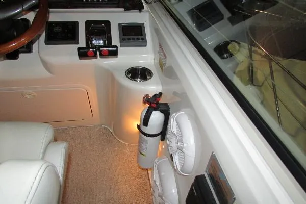 Slide: The Image of Sea Ray 400 Sundancer 1997 - 4
