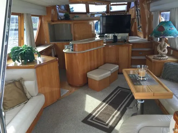 Slide: The Image of McKinna 57 Pilothouse 2005 - 5