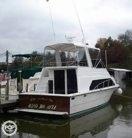 Slide: The Image of Carver Yachts Mariner 3396 1983 - 1