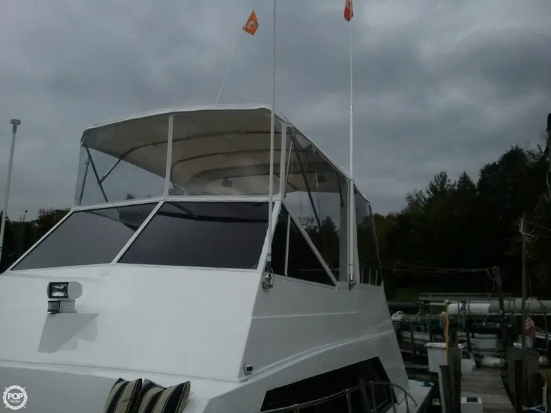 Slide: The Image of Carver Yachts Mariner 3396 1983 - 10