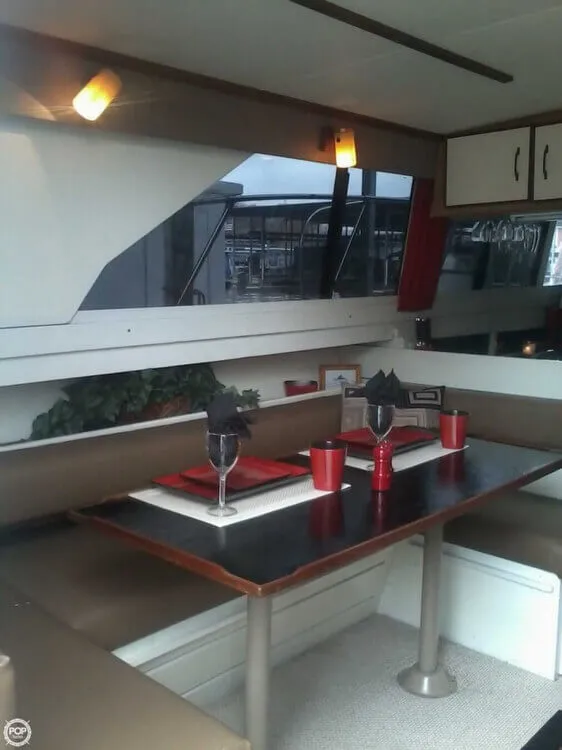 Slide: The Image of Carver Yachts Mariner 3396 1983 - 9
