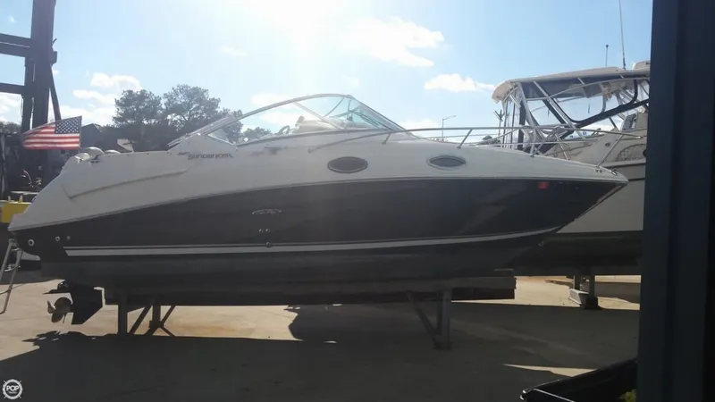 Slide: The Image of Sea Ray 240 Sundancer 2006 - 3