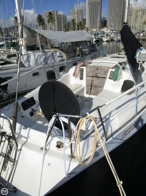 Slide: The Image of Islander 40 1979 - 10