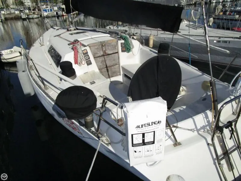 Slide: The Image of Islander 40 1979 - 11