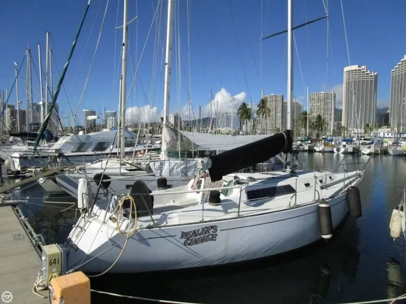 Slide: The Image of Islander 40 1979 - 4