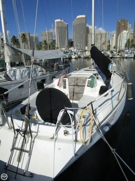 Slide: The Image of Islander 40 1979 - 5