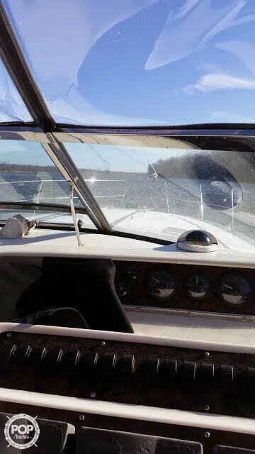 Slide: The Image of Sea Ray 400 Sundancer 1997 - 11