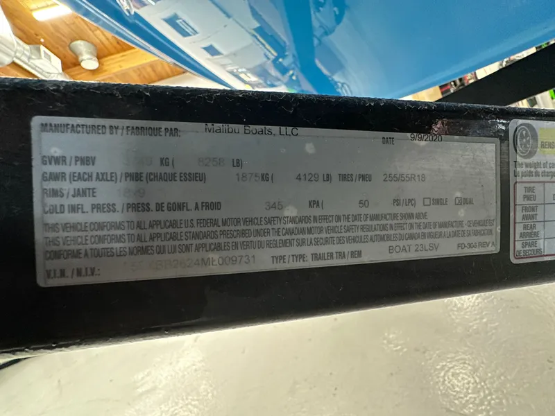 Slide: The Image of Malibu Wakesetter 23 LSV 2021 - 18