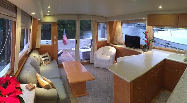 Slide: The Image of Navigator 5300 Pilothouse Motor Yacht 1999 - 4