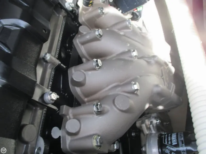 Slide: The Image of Yamaha 242 Limited S 2015 - 11