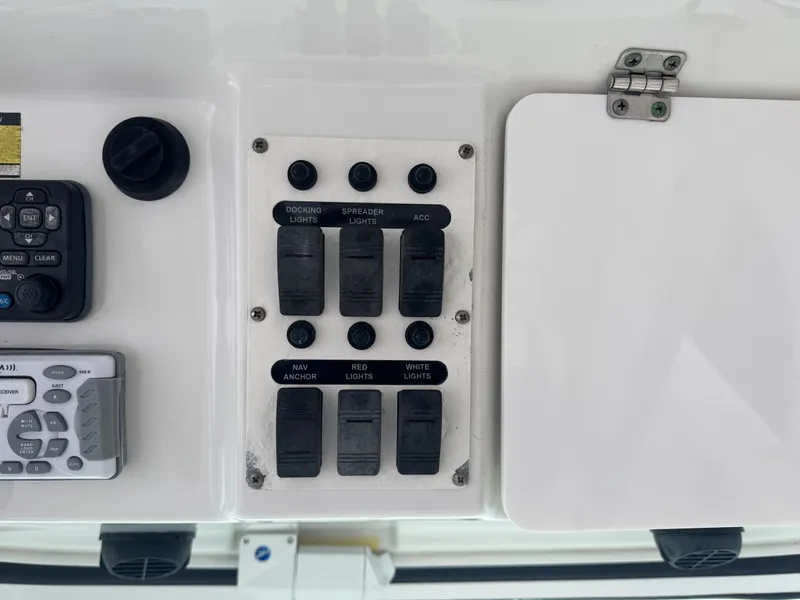 Slide: The Image of Everglades 290 Pilot 2006 - 13