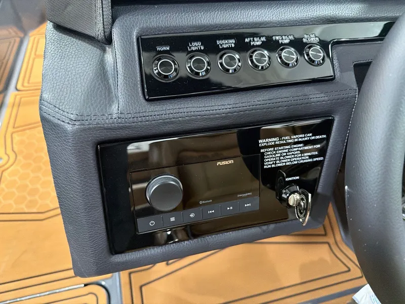 Slide: The Image of Cobalt R4 Surf 2026 - 12