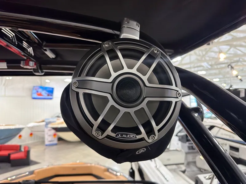 Slide: The Image of Cobalt R4 Surf 2026 - 16