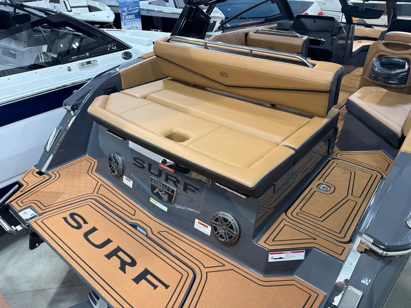 Slide: The Image of Cobalt R4 Surf 2026 - 5