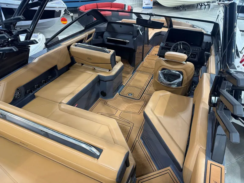 Slide: The Image of Cobalt R4 Surf 2026 - 6