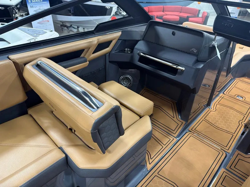 Slide: The Image of Cobalt R4 Surf 2026 - 9