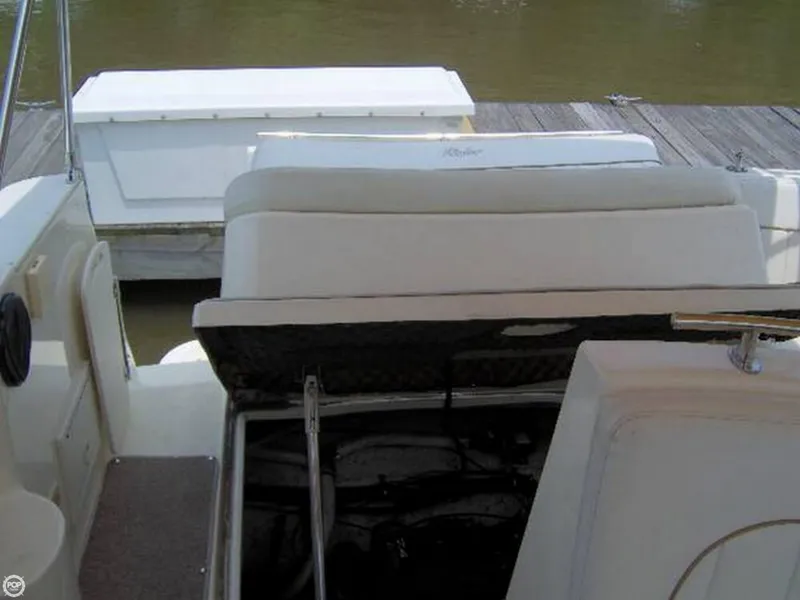 Slide: The Image of Rinker Fiesta Vee 270 2000 - 9