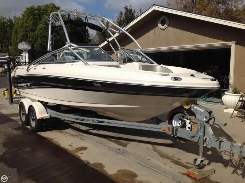 Slide: The Image of Sea Ray 200 Sport 2005 - 1