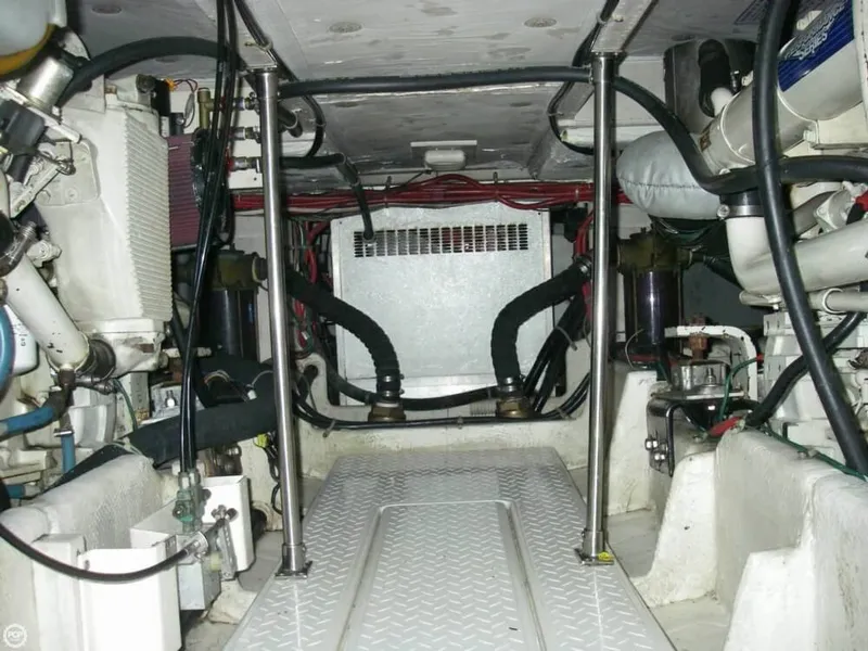Slide: The Image of Bayliner 4788 Pilot House 1997 - 11
