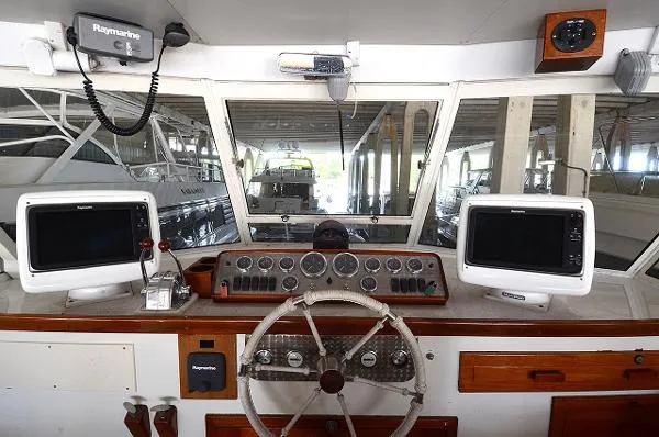 Slide: The Image of Marine Management Custom Cockpit M/Y 1978 - 8