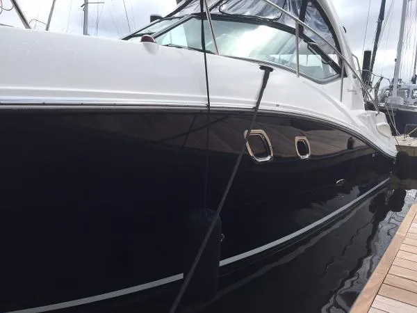 Slide: The Image of Sea Ray 330 Sundancer 2009 - 4