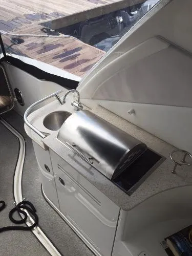 Slide: The Image of Sea Ray 330 Sundancer 2009 - 9