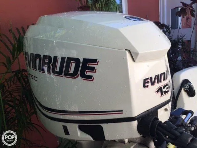 Slide: The Image of Boston Whaler 17 Super Sport 1989 - 10