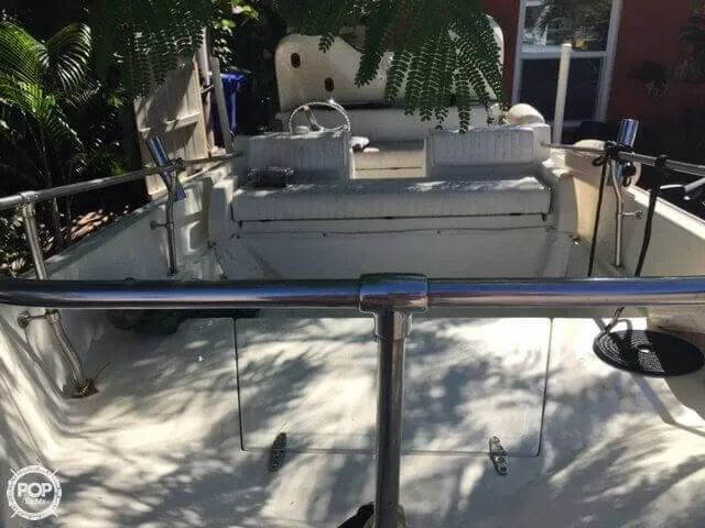 Slide: The Image of Boston Whaler 17 Super Sport 1989 - 5