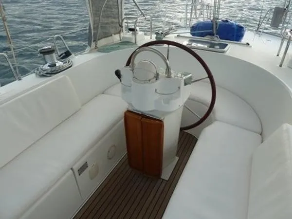 Slide: The Image of Beneteau 42 Center Cockpit 2002 - 4