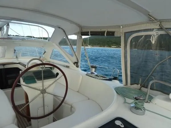 Slide: The Image of Beneteau 42 Center Cockpit 2002 - 5