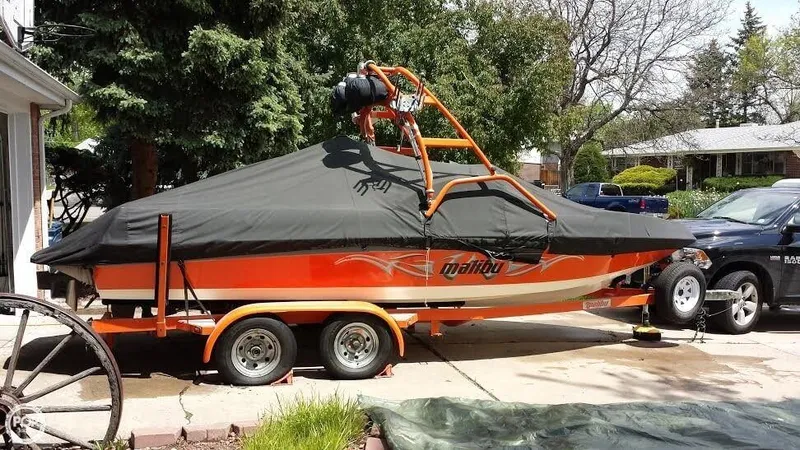 Slide: The Image of Malibu 21 WAKESETTER VLX 2002 - 8