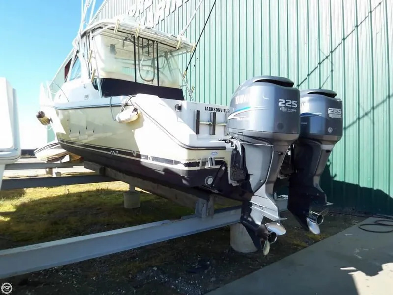 Slide: The Image of Pursuit 3370 Offshore Express 2004 - 1