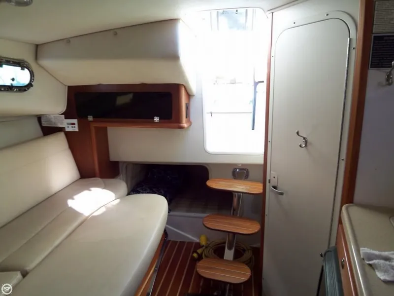 Slide: The Image of Pursuit 3370 Offshore Express 2004 - 10