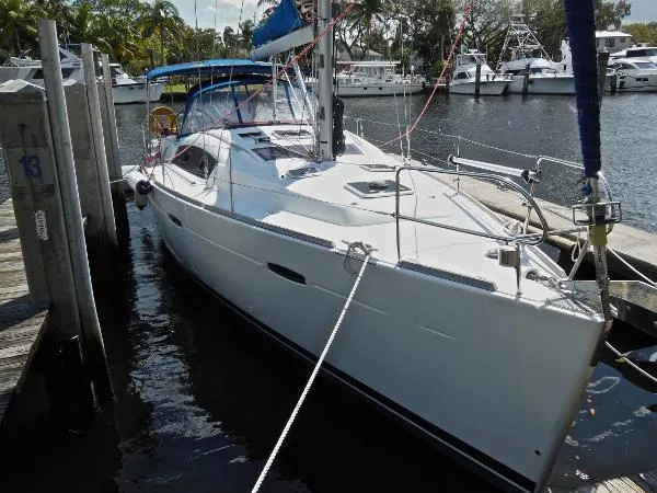 Slide: The Image of Beneteau Oceanis 40 2011 - 1