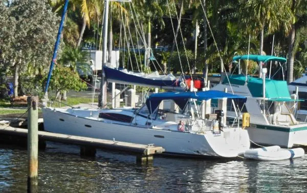 Slide: The Image of Beneteau Oceanis 40 2011 - 3