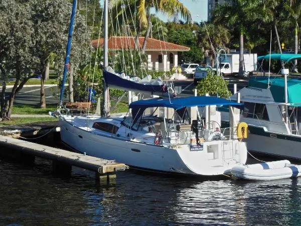 Slide: The Image of Beneteau Oceanis 40 2011 - 4