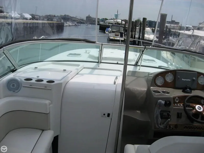 Slide: The Image of Rinker 360 Express Cruiser 2006 - 9