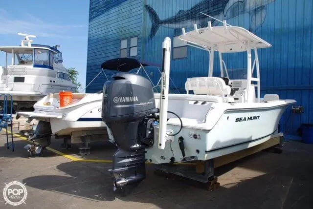 Slide: The Image of Sea Hunt 211 Ultra 2014 - 1