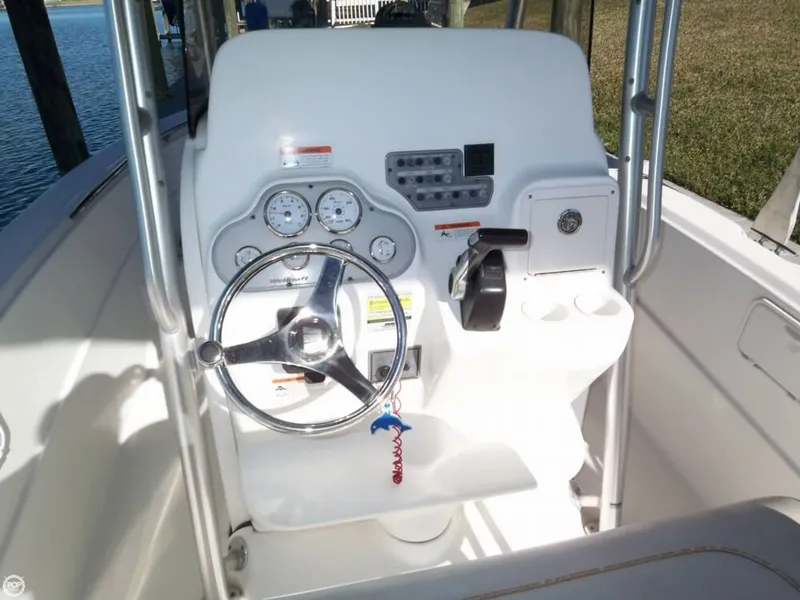 Slide: The Image of Wellcraft 23 Fisherman CC 2006 - 5