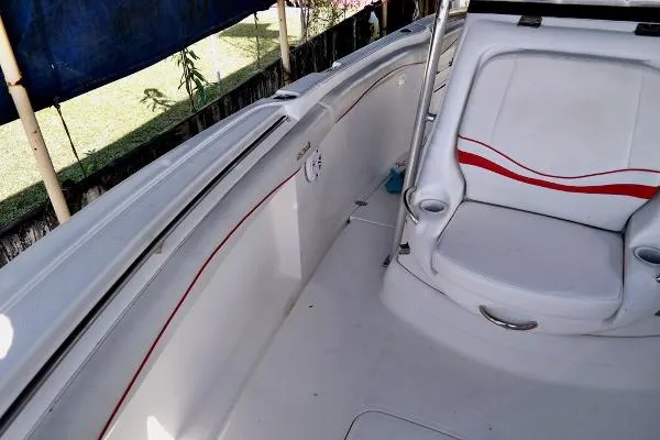 Slide: The Image of Wellcraft Scarab 29 Sport 2002 - 10