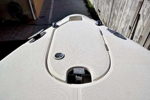 Slide: The Image of Wellcraft Scarab 29 Sport 2002 - 2