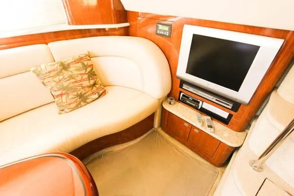 Slide: The Image of Sea Ray 390 Motor Yacht 2004 - 5