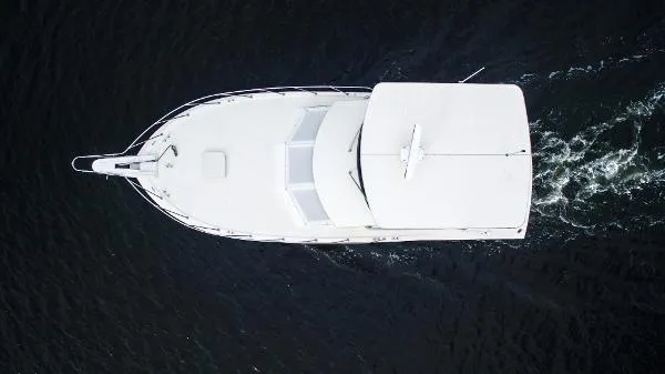 Slide: The Image of Hatteras 36 Sedan 1986 - 4