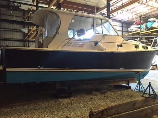 Slide: The Image of Mainship Pilot 31 2009 - 1