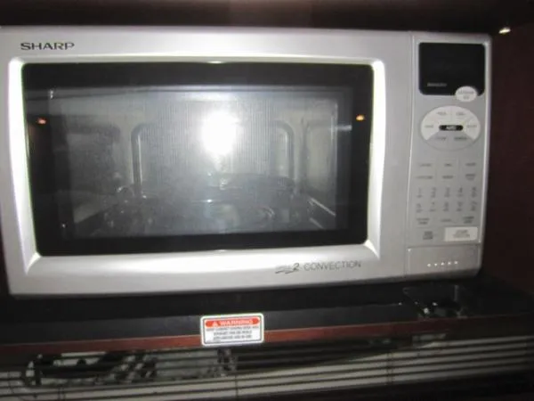 Slide: The Image of Sea Ray 470 Sundancer 2011 - 8