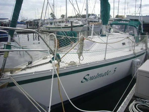 Slide: The Image of Canadian Sailcraft CS 33 1984 - 1