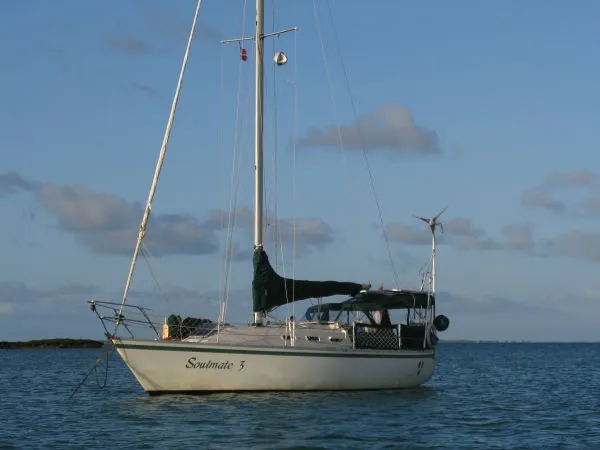 Slide: The Image of Canadian Sailcraft CS 33 1984 - 4