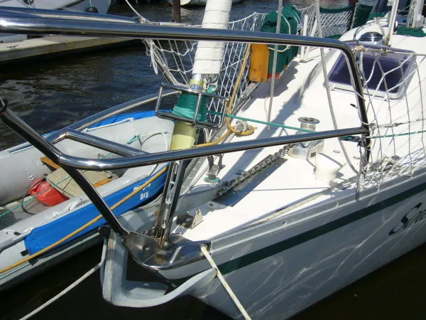 Slide: The Image of Canadian Sailcraft CS 33 1984 - 9