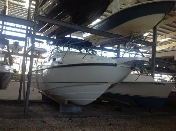 Slide: The Image of Boston Whaler 260 Conquest 2001 - 0