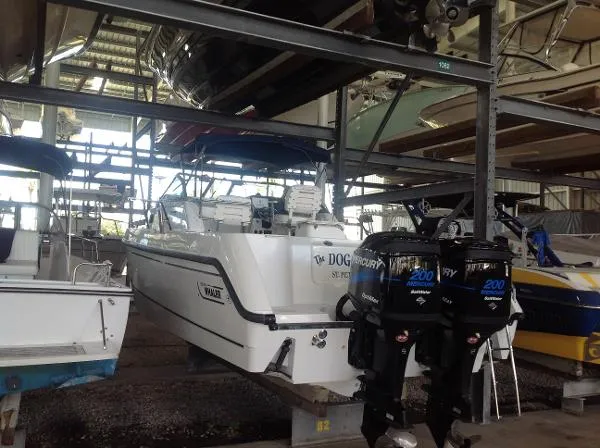 Slide: The Image of Boston Whaler 260 Conquest 2001 - 1
